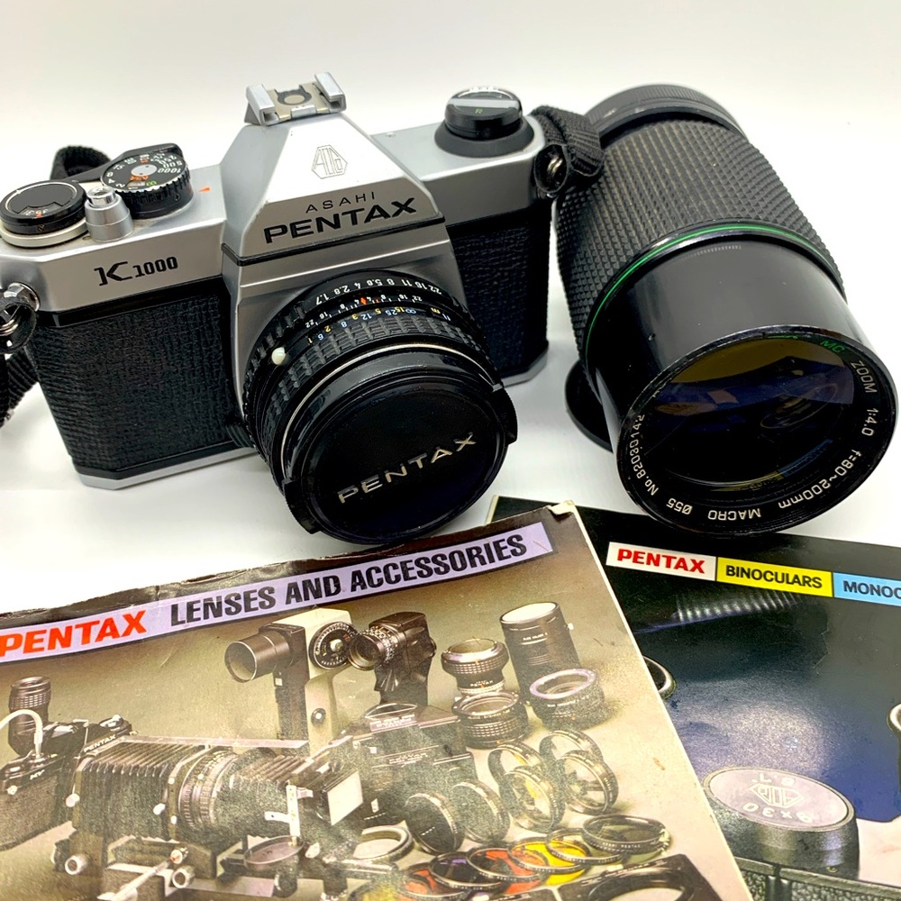 Pentax K1000 SLR 35mm Film Camera with Pentax 50mm f/1.7 Lens Kit